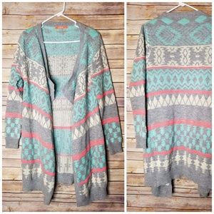LLove Sweaters - Large LLOVE aztec print open front long cardigan LLove Sweaters - Large LLOVE aztec print open front long cardigan